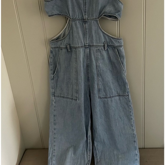 Zara Cutout Overalls - Picture 2 of 9